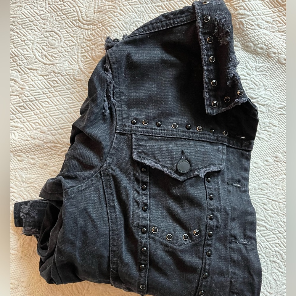 WOMEN’S black denim jacket BLANK NYC Medium NWOT